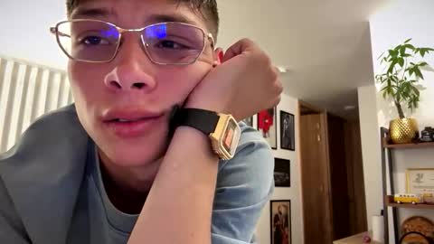 Snapshot of morgan_hiller chatting on 09.30.25   online show from 09.30.25