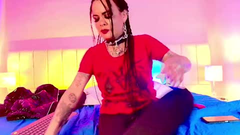 Snapshot of morganacrowley_ chatting on 02.16.25 Morgana online show from 02.16.25