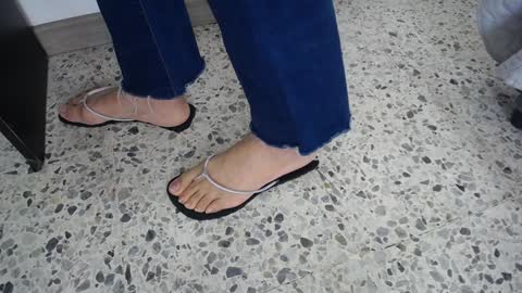 Snapshot of moxa_hot chatting on 01.20.25 moxa hot online show from 01.20.25