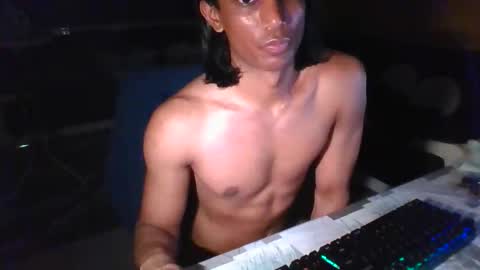 Snapshot of mozeyxxx chatting on 11.13.25 Mozey online show from 11.13.25