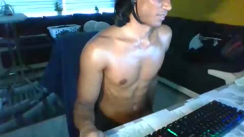 Snapshot of mozeyxxx chatting on 11.13.25 Mozey online show from 11.13.25