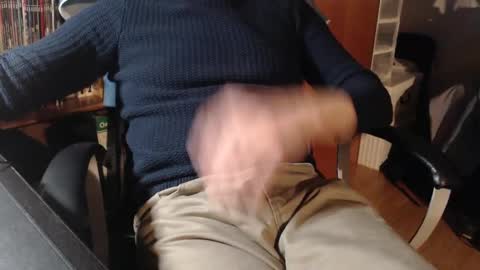 Snapshot of mpmimp chatting on 12.01.24 mpmimp online show from 12.01.24