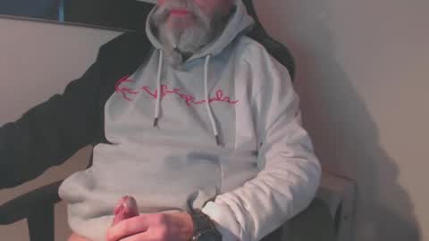 mr_boombastic2021 online show from 01.10.25