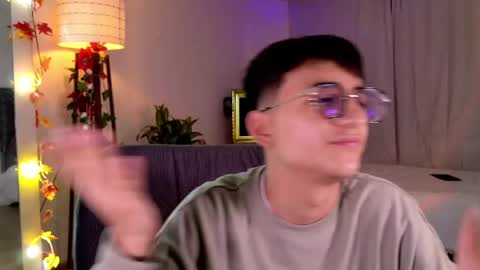 Mr Evans online show from 03.03.25