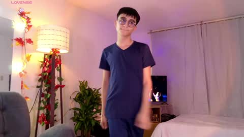 Mr Evans online show from 03.08.25