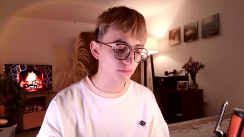 Mr Evans online show from 10.12.25