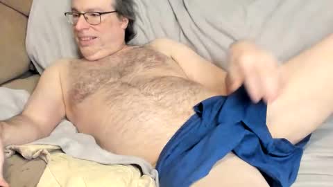 Snapshot of mr_kato chatting on 09.29.25 Kato online show from 09.29.25