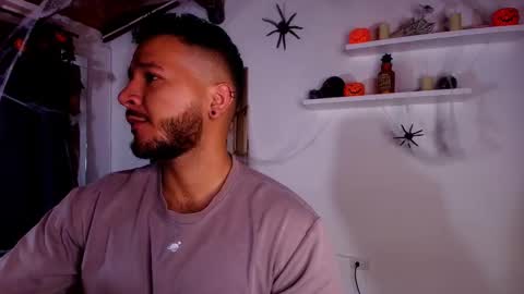 MIKEE online show from 10.23.25