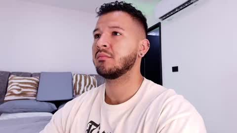 MIKEE online show from 11.14.25