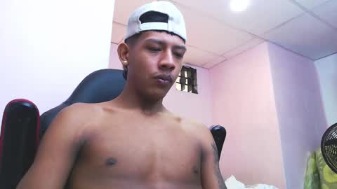 Snapshot of mr_stiven_ chatting on 01.05.25 mr_stiven_ online show from 01.05.25