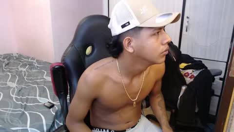 Snapshot of mr_stiven_ chatting on 02.02.25 mr_stiven_ online show from 02.02.25