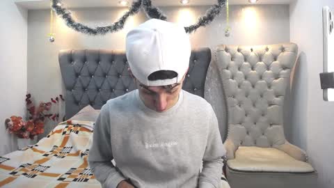 Snapshot of mr_williseo chatting on 01.04.25 williseo online show from 01.04.25