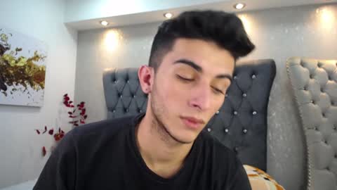 Snapshot of mr_williseo chatting on 02.04.25 williseo online show from 02.04.25