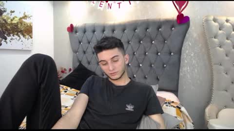 Snapshot of mr_williseo chatting on 02.13.25 williseo online show from 02.13.25