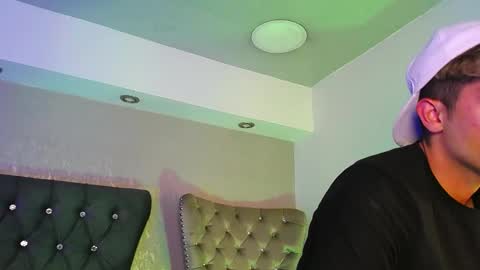 Snapshot of mr_williseo chatting on 09.20.25 williseo online show from 09.20.25