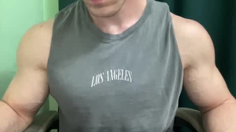 Snapshot of mrbiceps_23 chatting on 12.15.24 Mrbiceps23 online show from 12.15.24