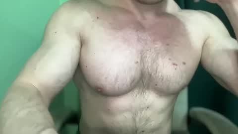 Snapshot of mrbiceps_23 chatting on 01.24.25 Mrbiceps23 online show from 01.24.25