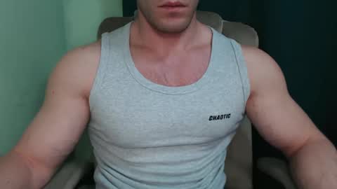 Snapshot of mrbiceps_23 chatting on 02.13.25 Mrbiceps23 online show from 02.13.25