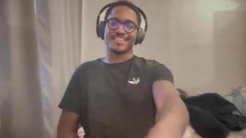 Snapshot of mrjazzman934061 chatting on 11.01.25 mrjazzman934061 online show from 11.01.25