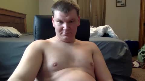 Snapshot of mrlongm8 chatting on 01.13.25 mrlongm8 online show from 01.13.25