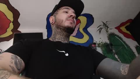 Snapshot of mrmanny__ chatting on 12.12.24 mrmanny__ online show from 12.12.24