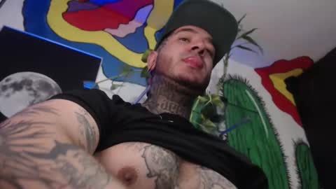 Snapshot of mrmanny__ chatting on 09.22.25 mrmanny__ online show from 09.22.25