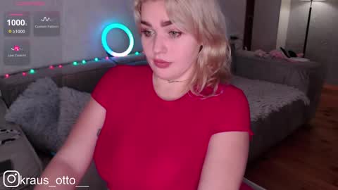 Snapshot of mrs_kitty69 chatting on 12.22.24 mrs kitty69 online show from 12.22.24