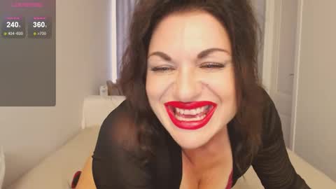 Hi Im Anna PVT open 6 tk  extratokens  online show from 10.05.25