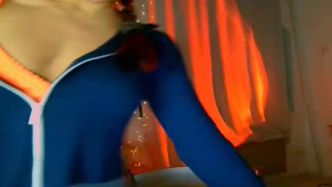 Snapshot of ms_sophiee chatting on 01.06.25 ms_sophiee online show from 01.06.25