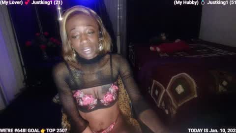 Snapshot of ms_waterworks chatting on 01.11.25 DaPussyFairy online show from 01.11.25