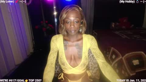 Snapshot of ms_waterworks chatting on 01.12.25 DaPussyFairy online show from 01.12.25