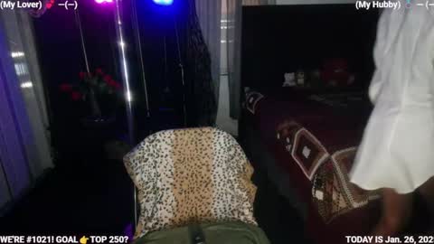 Snapshot of ms_waterworks chatting on 01.26.25 DaPussyFairy online show from 01.26.25