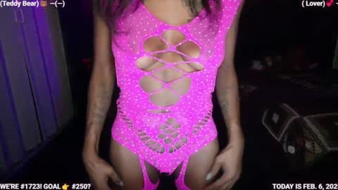 Snapshot of ms_waterworks chatting on 02.07.25 DaPussyFairy online show from 02.07.25