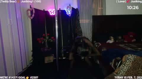 Snapshot of ms_waterworks chatting on 02.09.25 DaPussyFairy online show from 02.09.25