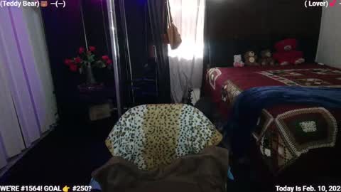 Snapshot of ms_waterworks chatting on 02.10.25 DaPussyFairy online show from 02.10.25