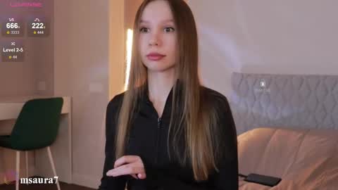 Snapshot of msaura chatting on 10.09.25 Svetlana online show from 10.09.25