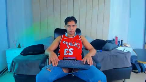 Snapshot of muichiro_tokito1 chatting on 01.13.25 muichiro tokito1 online show from 01.13.25