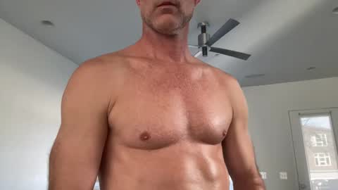 Snapshot of murakmi800 chatting on 01.13.25 Araki online show from 01.13.25