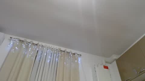 Snapshot of musclesqueen chatting on 02.14.25 MusclesQueen online show from 02.14.25