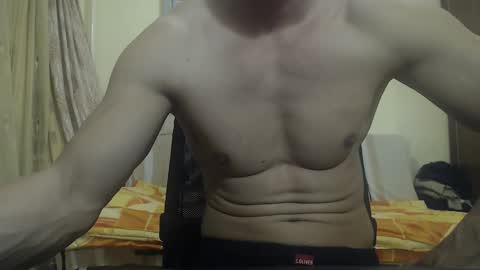 Snapshot of musculargod chatting on 12.01.24 SexyMuscled online show from 12.01.24