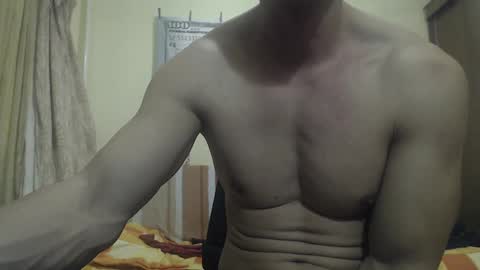 Snapshot of musculargod chatting on 12.04.24 SexyMuscled online show from 12.04.24