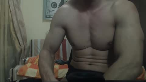 Snapshot of musculargod chatting on 01.25.25 SexyMuscled online show from 01.25.25