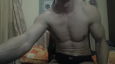 Snapshot of musculargod chatting on 01.27.25 SexyMuscled online show from 01.27.25