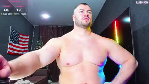 Snapshot of muscularjohnforu chatting on 02.14.25 click icon for peach  online show from 02.14.25