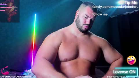 Snapshot of muscularjohnforu chatting on 09.20.25 click icon for peach  online show from 09.20.25