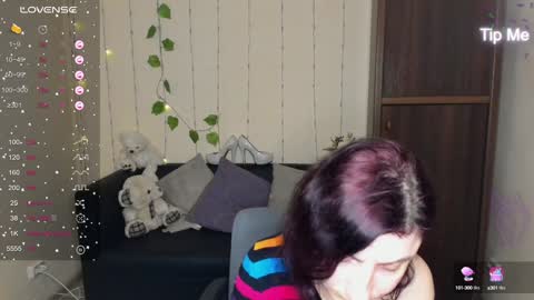 Snapshot of muse_kitty_jenia chatting on 01.24.25 Jenya online show from 01.24.25