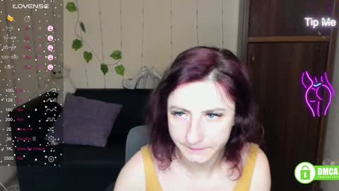 Snapshot of muse_kitty_jenia chatting on 01.31.25 Jenya online show from 01.31.25