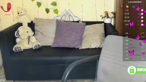 Snapshot of muse_kitty_jenia chatting on 02.09.25 Jenya online show from 02.09.25