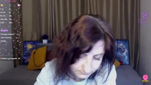 Snapshot of muse_kitty_jenia chatting on 03.04.25 Jenya online show from 03.04.25