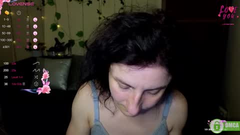 Snapshot of muse_kitty_jenia chatting on 09.24.25 Jenya online show from 09.24.25